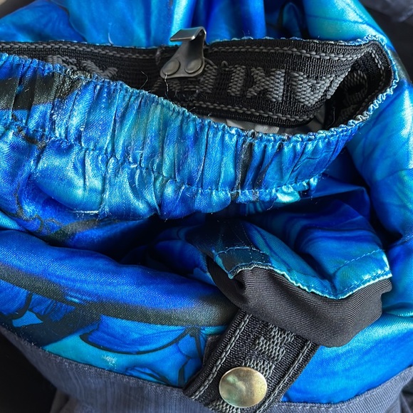 Oakley Thinsulate Gretchen Bleiler ski snowboard pants (IB-19) - Picture 15 of 16